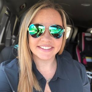 Meet your Posher, Riley